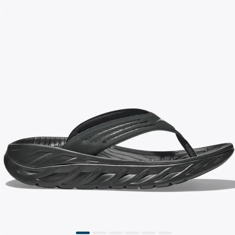 Hoka Men's Black Athletic Flip Flop New Without Tag